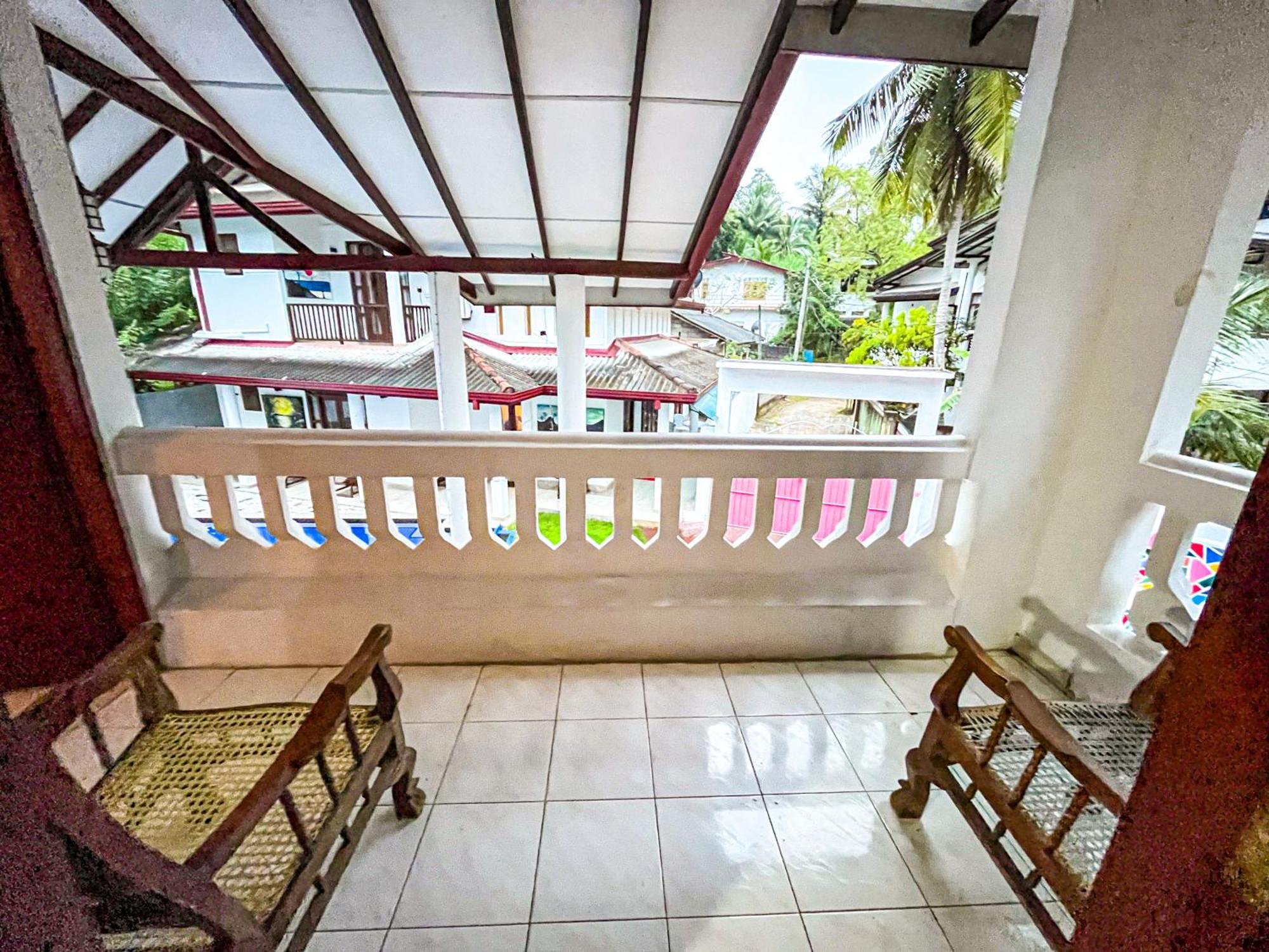 Galle Camellia Kamer foto